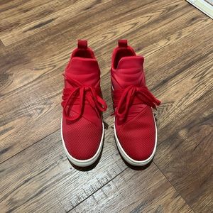 Steve Madden Red Sneaker - 7.5M - slip in shoes